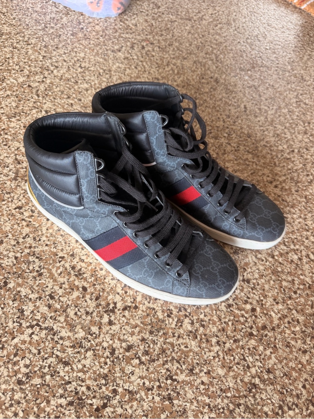 Gucci Men's High-Top Sneakers in Black with Red and Blue Stripe